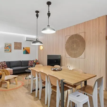 舍曼韦尔顶楼公寓 公寓 *