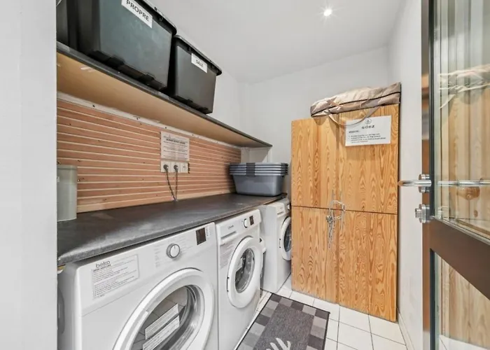 舍曼韦尔顶楼公寓 公寓 *