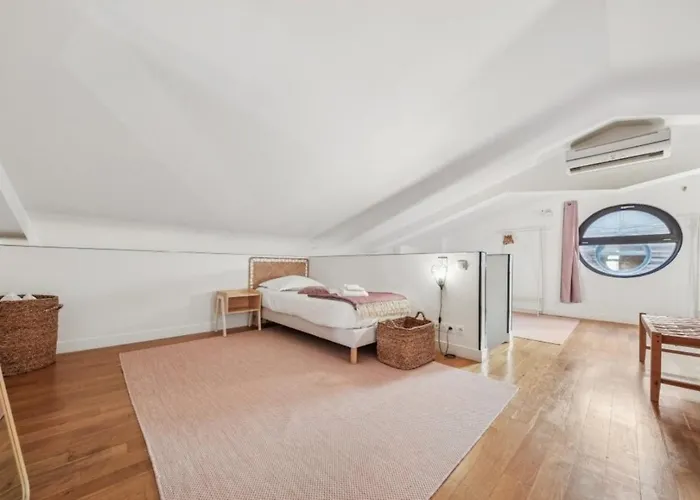 舍曼韦尔顶楼公寓 公寓 *